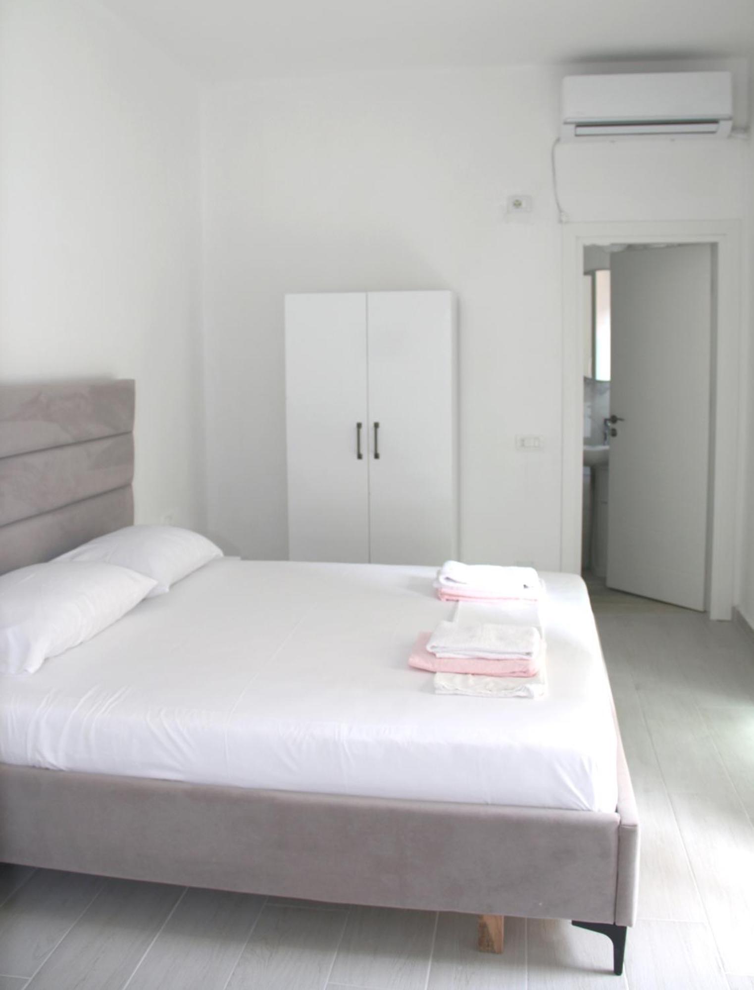 Vila Jovani Sarandë Exterior foto